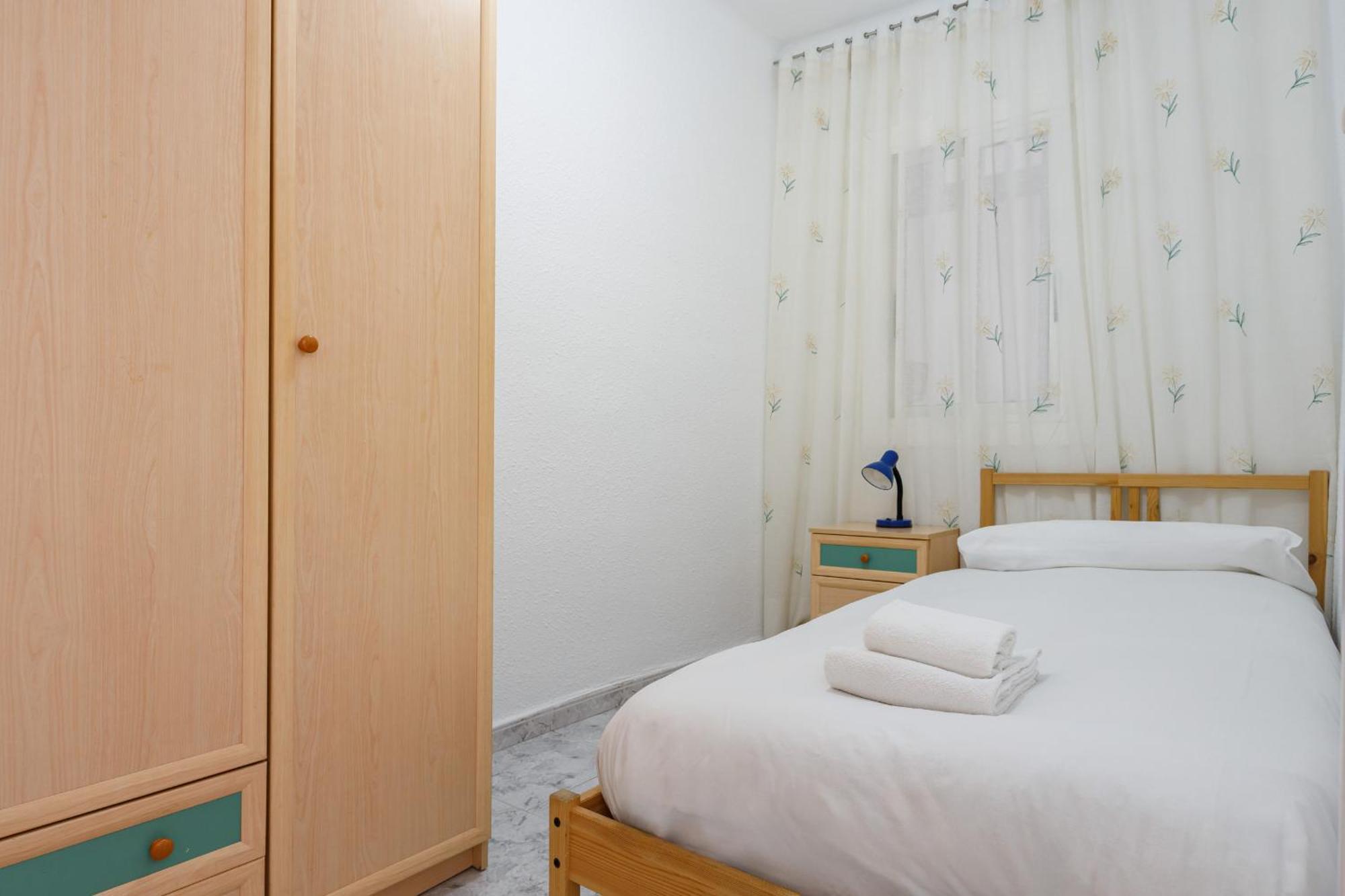 Besos - Bright Apartment Close To Congress & Port Sant Adria de Besos Buitenkant foto
