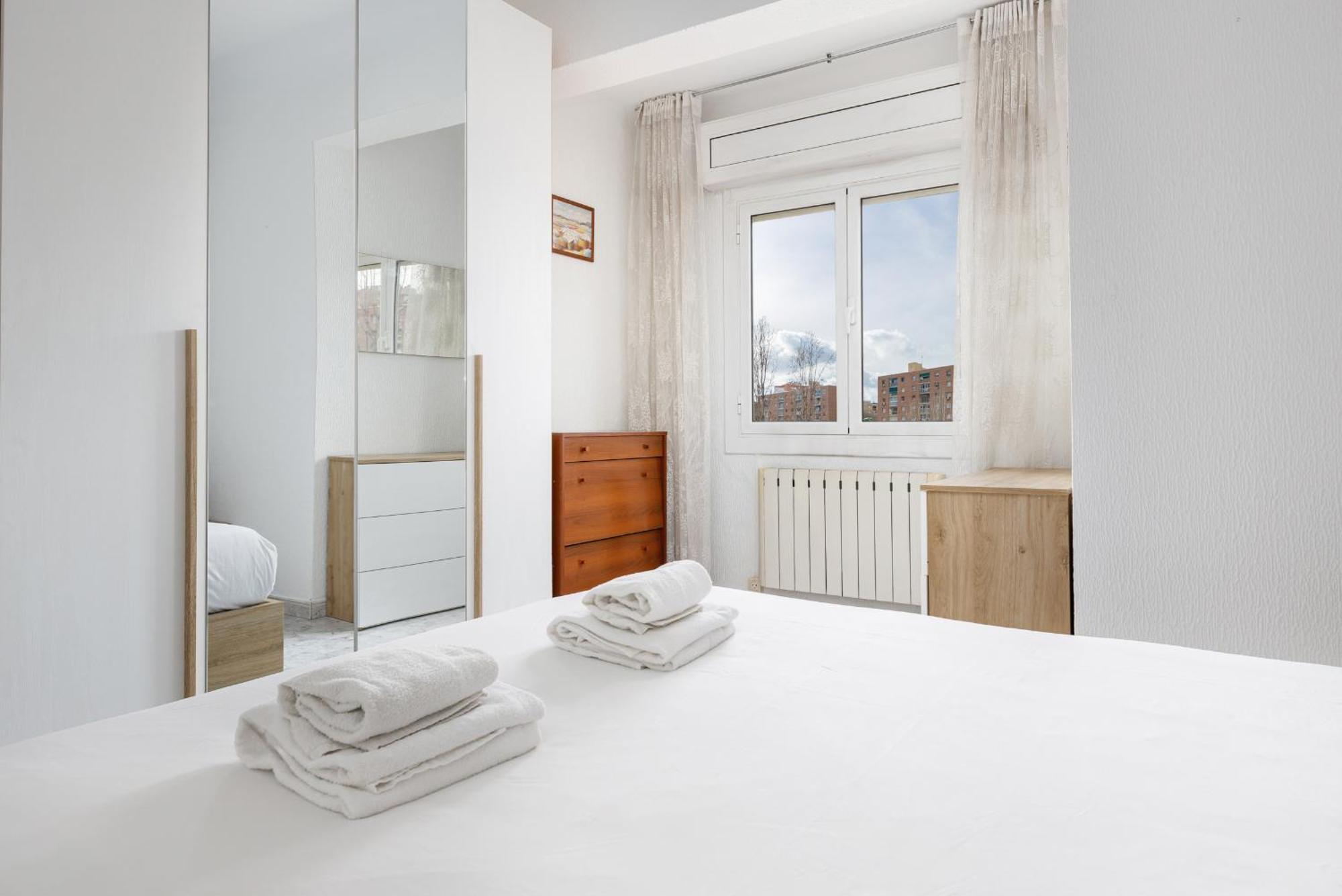 Besos - Bright Apartment Close To Congress & Port Sant Adria de Besos Buitenkant foto