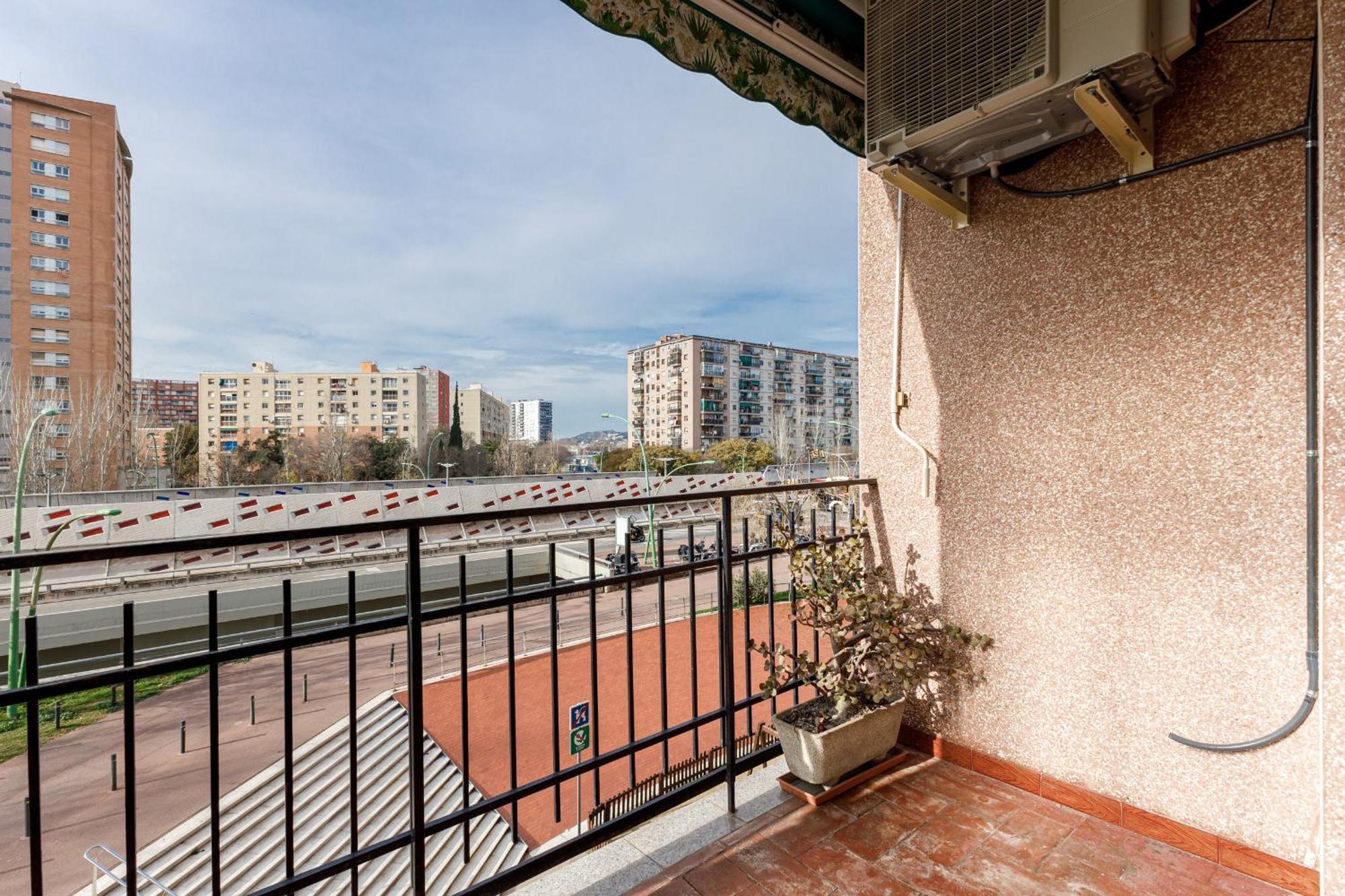 Besos - Bright Apartment Close To Congress & Port Sant Adria de Besos Buitenkant foto